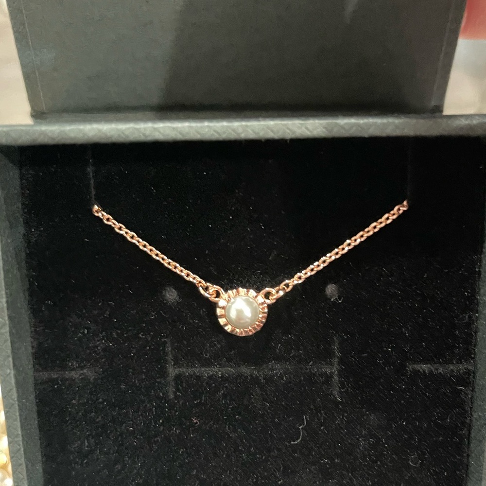 NWT COACH rose gold pearl necklace - Picture 2 of 5